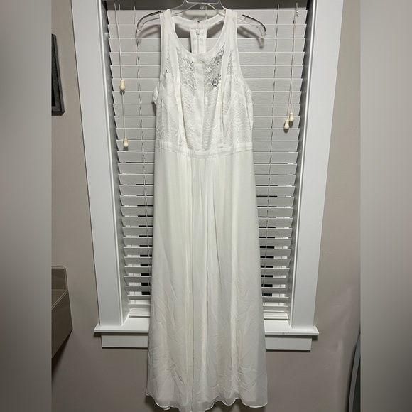 City Chic Plus Size White Lace Sleeveless Maxi Dress | Size 18 (2X) Bridal - Picture 4 of 9